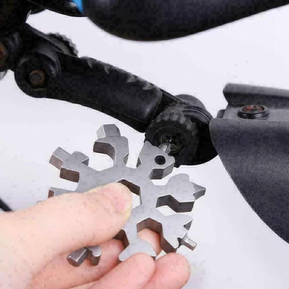 18 In 1Stainless Multi-Tool Portable Snowflake Shape Key Chain Screwdriver & Box NEW
18 In 1Stainless Multi-Tool Portable Snowflake Shape Key Chain Screwdriver & Box NEW