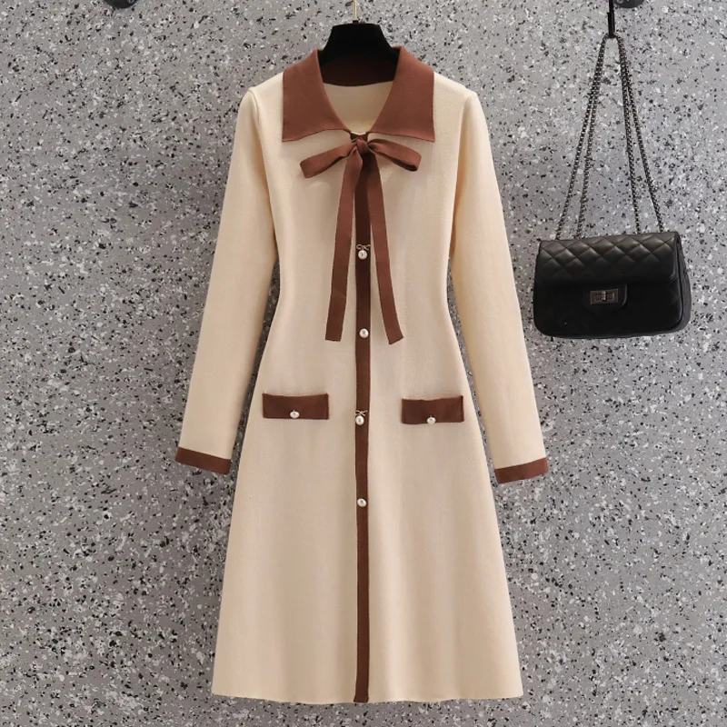 4XL plus size women Patchwork kintting dress 2021 long sleeve v neck button Beading bow autumn winter sweater dresses vestido
4XL plus size women Patchwork kintting dress 2021 long sleeve v neck button Beading bow autumn winter sweater dresses vestido