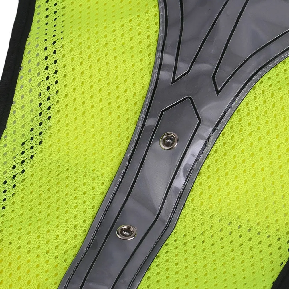 Outdoor Sports Reflective Vest Night Running Night Riding USB Rechargeable Reflective Vest Safety LED Luminous Reflective Vest 
Outdoor Sports Reflective Vest Night Running Night Riding USB Rechargeable Reflective Vest Safety LED Luminous Reflective Vest
