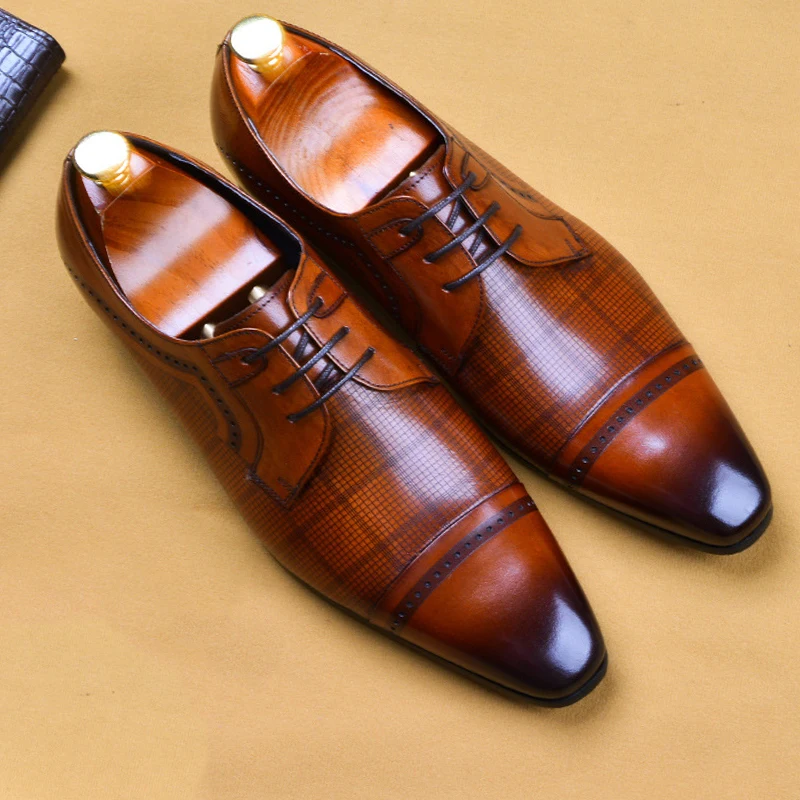 Men genuine leather casual shoes business dress banquet suit shoes men brand brogue wedding oxford shoes for men black
Men genuine leather casual shoes business dress banquet suit shoes men brand brogue wedding oxford shoes for men black