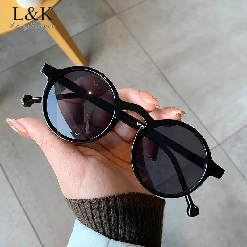 LongKeeper Retro Round Sunglasses Women Men Classic Brand Small Frame Sun Glasses Shades Ladies Driving Eyewear Korea Style
LongKeeper Retro Round Sunglasses Women Men Classic Brand Small Frame Sun Glasses Shades Ladies Driving Eyewear Korea Style