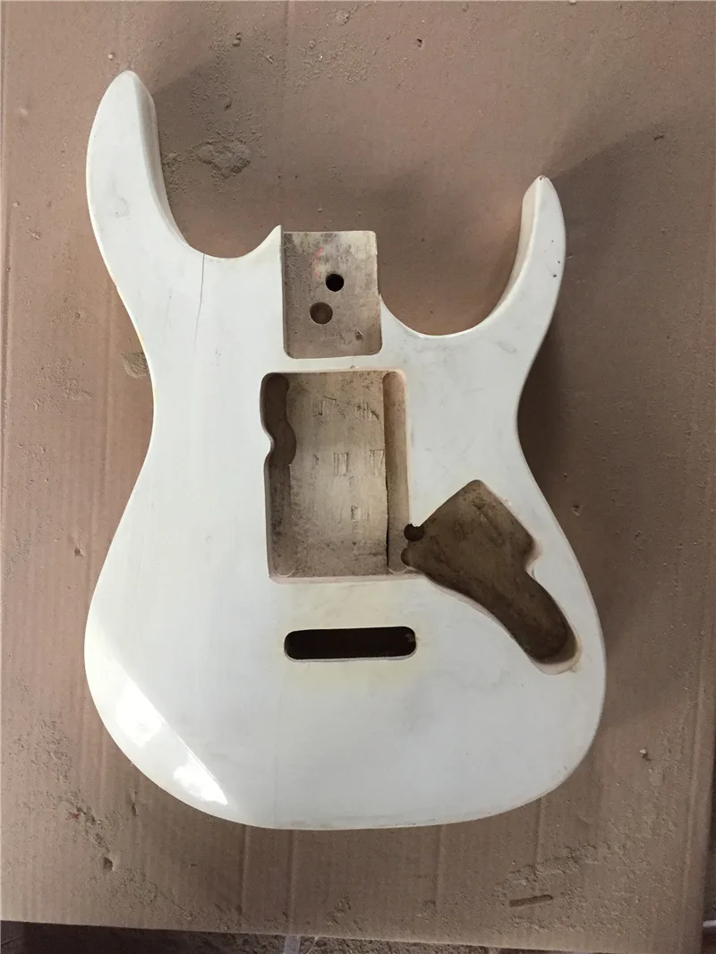 Afanti Music Electric guitar/ DIY Electric guitar body (AMW-320)
Afanti Music Electric guitar/ DIY Electric guitar body (AMW-320)