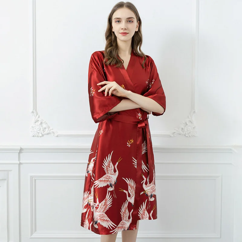 Couple Long Robes Women Bride Wedding Bridesmaid Robes Girls Thin Crane Printing Faux Silk Long Bothrobe Nightgown
Couple Long Robes Women Bride Wedding Bridesmaid Robes Girls Thin Crane Printing Faux Silk Long Bothrobe Nightgown