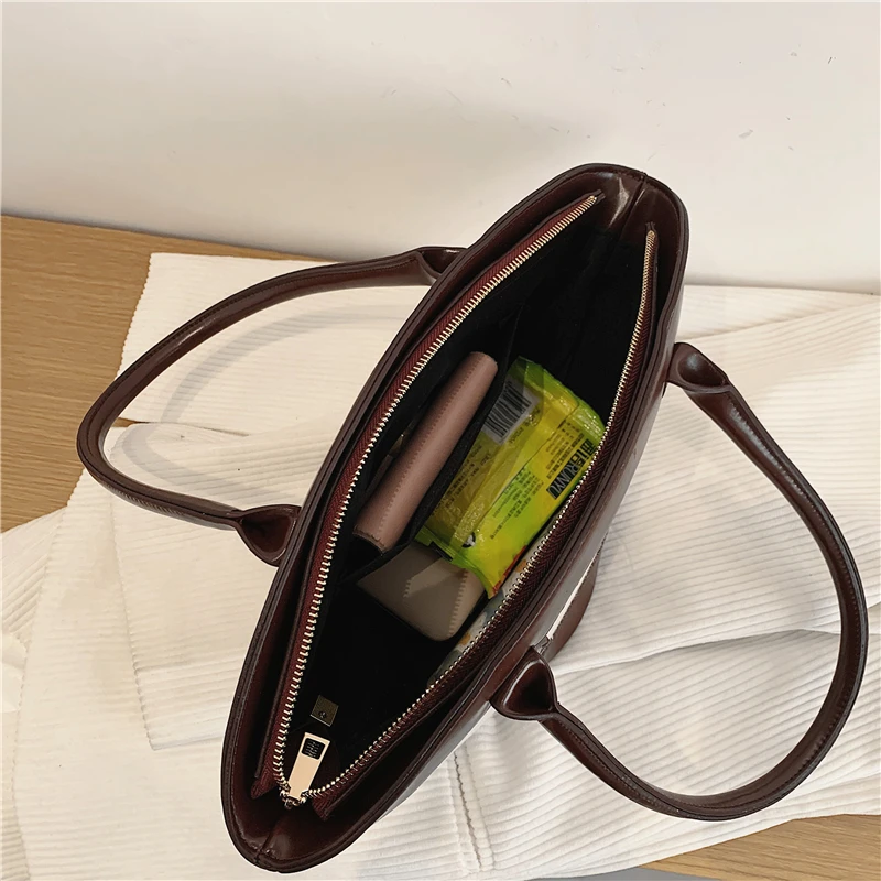 Unique Design Patchwork Canvas Basket Bags With Long Handle Luxury Brand Large Capacity Shoulder Bags High Quality Tote Bag 2021
Unique Design Patchwork Canvas Basket Bags With Long Handle Luxury Brand Large Capacity Shoulder Bags High Quality Tote Bag 2021