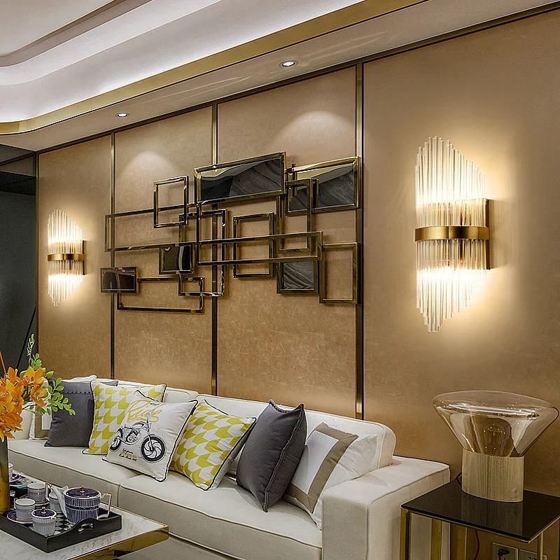 Luxury Postmodern Gold Wall lamp E14 LED 220V Simple Creative Rotatable Bedroom Bedside lamp for living room decoration Lights 
Luxury Postmodern Gold Wall lamp E14 LED 220V Simple Creative Rotatable Bedroom Bedside lamp for living room decoration Lights