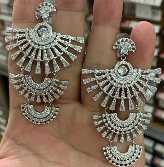 2020 High Quality Ethnic Three-layer Fan-shaped Pierced Women Large Silver Earrings
2020 High Quality Ethnic Three-layer Fan-shaped Pierced Women Large Silver Earrings