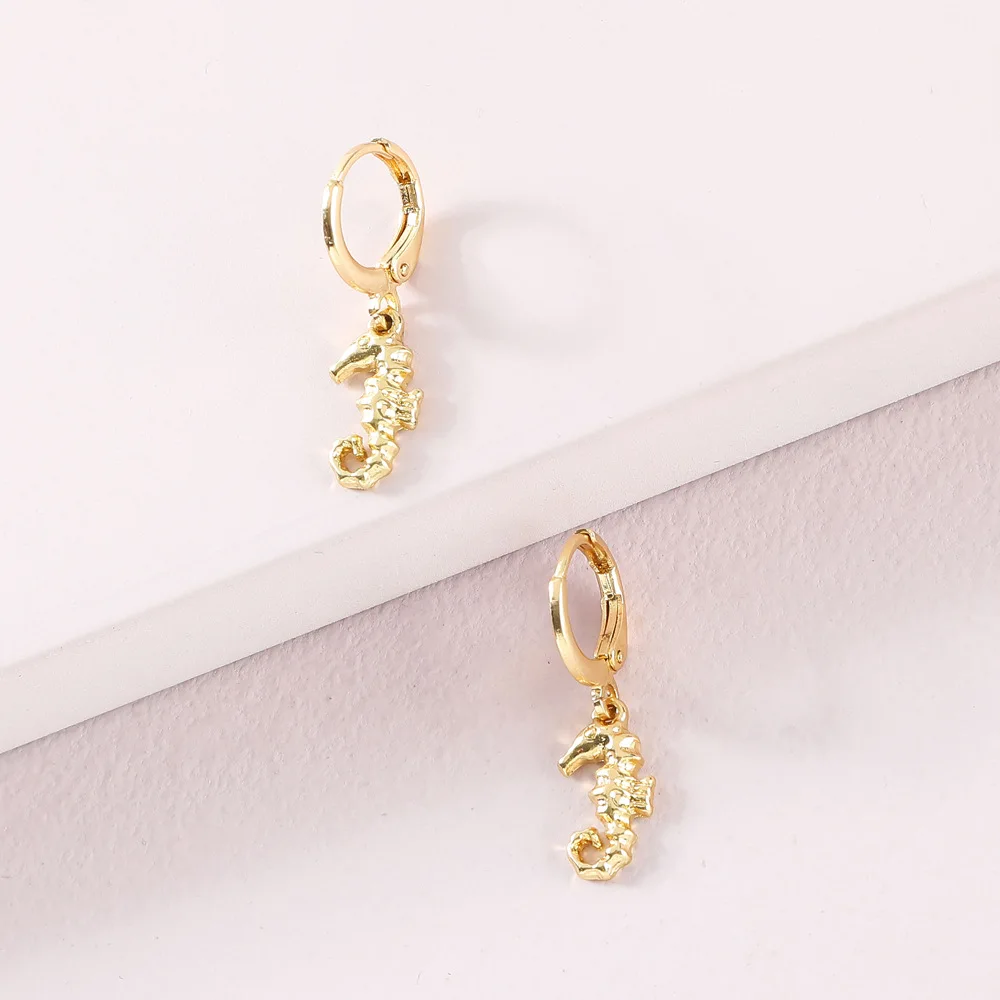 Fashion Jewelry Gold Plating Zinc Alloy Cute Small Hippocampus Pendant Huggies Earrings Mini Small Hoop Earring
Fashion Jewelry Gold Plating Zinc Alloy Cute Small Hippocampus Pendant Huggies Earrings Mini Small Hoop Earring