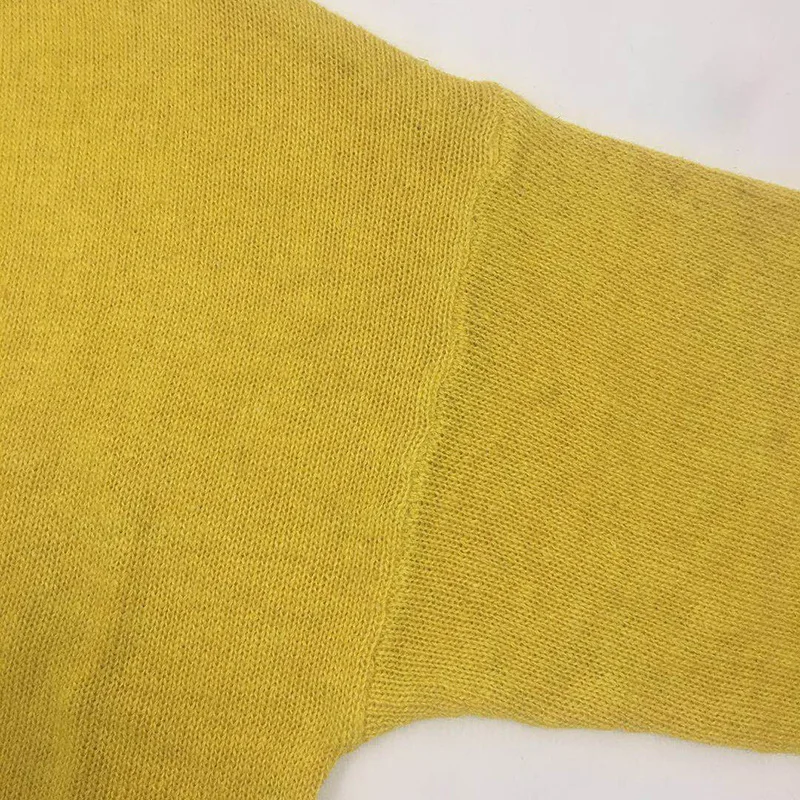 Women's casual fashion solid color V-neck low-cut loose knit top autumn and winter V-neck solid color long-sleeved
Women's casual fashion solid color V-neck low-cut loose knit top autumn and winter V-neck solid color long-sleeved