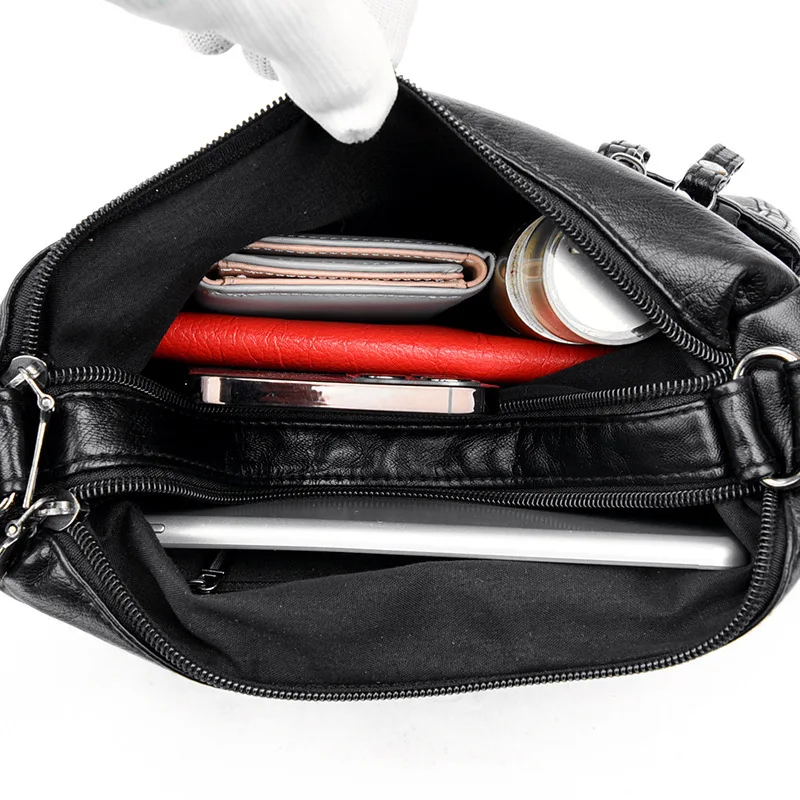Half Moon Vitnage Soft Pu Leather Shoulder Bags for Women High Quality Messenger Bag Petal Pattern Crossbody Bag Brands Handbag
Half Moon Vitnage Soft Pu Leather Shoulder Bags for Women High Quality Messenger Bag Petal Pattern Crossbody Bag Brands Handbag