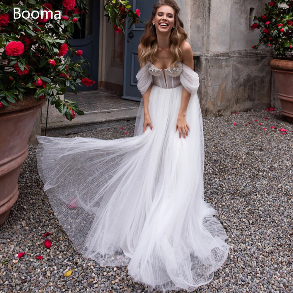 White Beach Wedding Dresses 2020 Off the Shoulder Long Sleeves Bride Dresses Sweetheart Crumpled Tulle A-Line Bridal Gowns
White Beach Wedding Dresses 2020 Off the Shoulder Long Sleeves Bride Dresses Sweetheart Crumpled Tulle A-Line Bridal Gowns