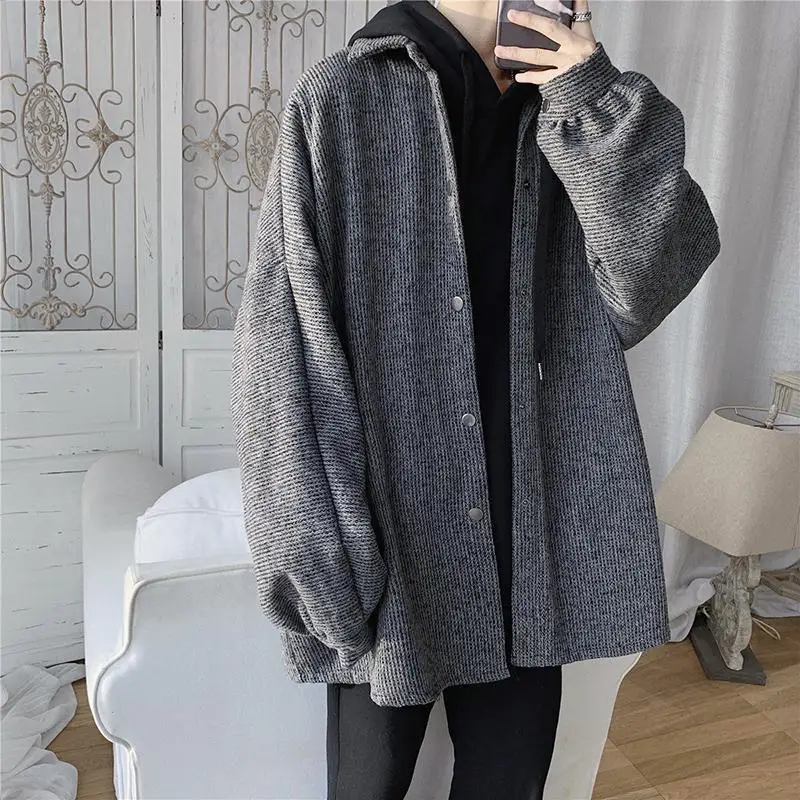 Winter coat men's Korean fashion woolen cloth Hong Kong style long plaid trench coat men's wool coat for autumn and winter
Winter coat men's Korean fashion woolen cloth Hong Kong style long plaid trench coat men's wool coat for autumn and winter