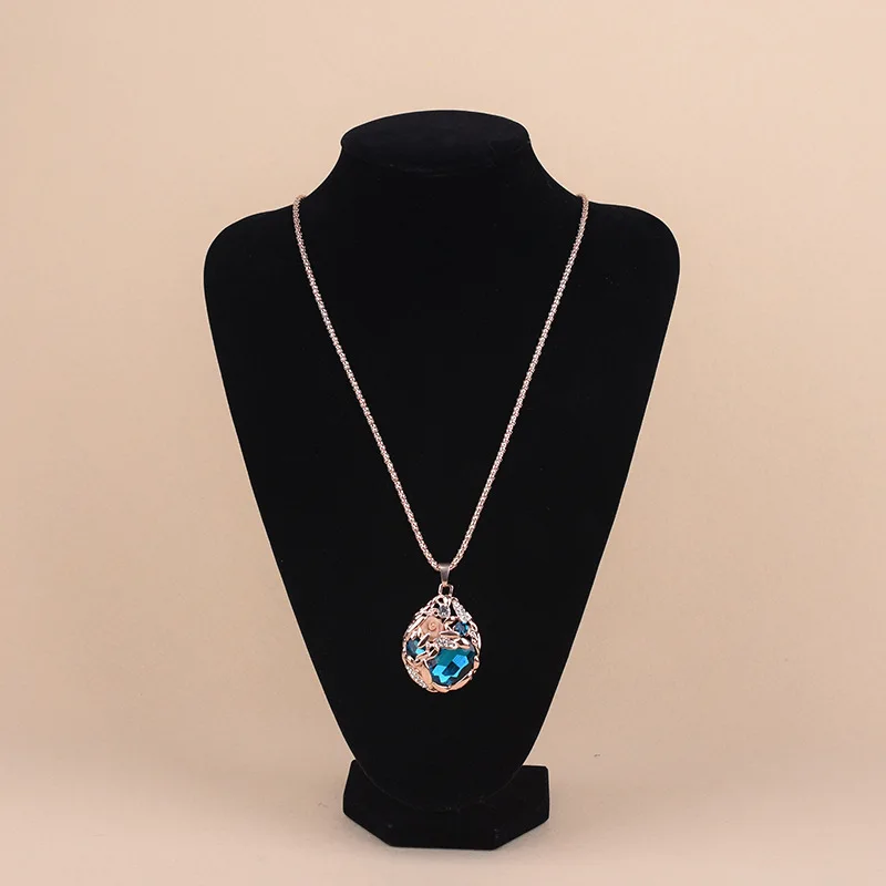 The new 2019 alloy with long glass drill drip general simple and pure and fresh coltsfoot summer fashion women sweater necklace
The new 2019 alloy with long glass drill drip general simple and pure and fresh coltsfoot summer fashion women sweater necklace