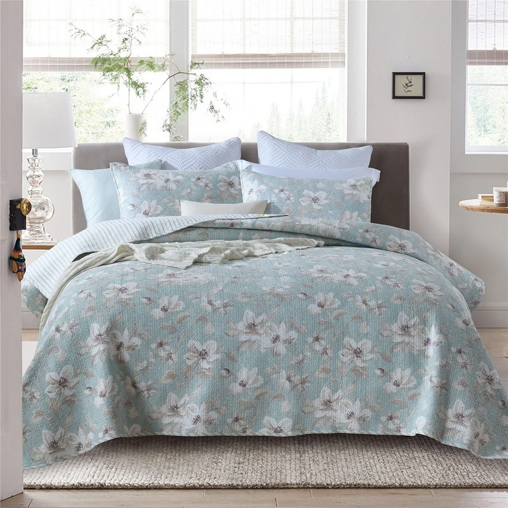CHAUSUB Bedspread Quilt Set 3pcs Blue Coverlets Flowers Soft Cotton Bed Cover with 2 Shams Queen Size Summer Blanket On Bed
CHAUSUB Bedspread Quilt Set 3pcs Blue Coverlets Flowers Soft Cotton Bed Cover with 2 Shams Queen Size Summer Blanket On Bed