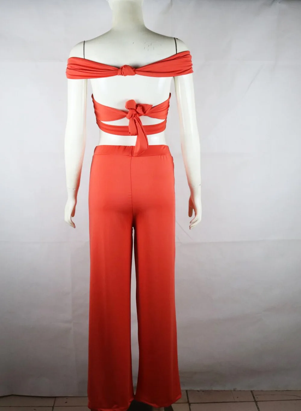 2021 Summer New Women's Wear, Open Back Lace Up, Straight Neck Strap, High Waist and Wide Leg Jumpsuit Two Piece Set 2020
2021 Summer New Women's Wear, Open Back Lace Up, Straight Neck Strap, High Waist and Wide Leg Jumpsuit Two Piece Set 2020