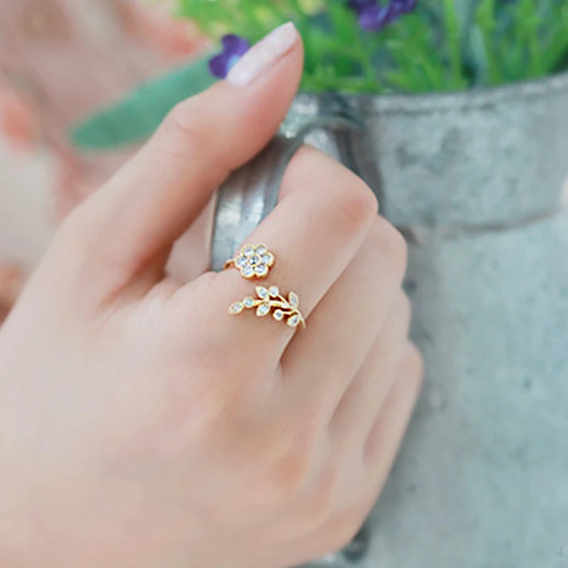 Фото Женское кольцо с фианитом винтажное Ювелирное Украшение из металлического