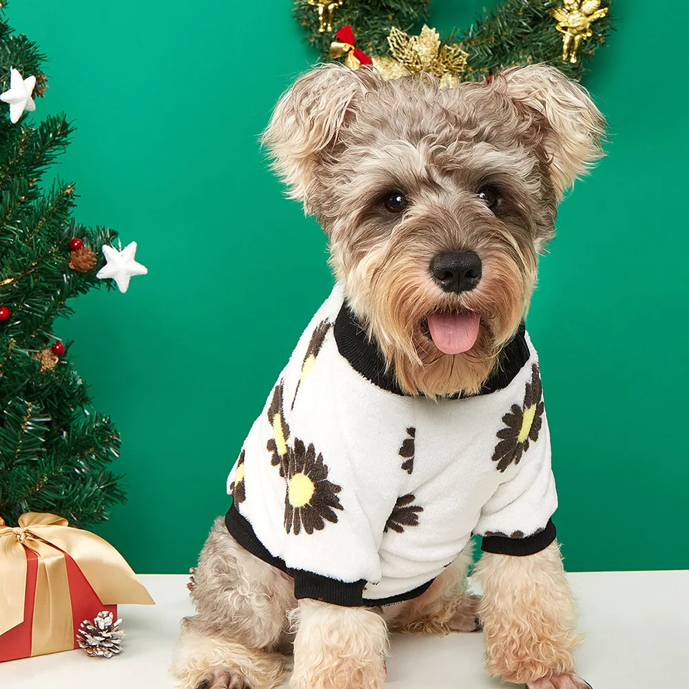 Бархатная одежда для собак с принтом маргариток, одежда для маленьких собак, одежда для домашних животных, теплая Милая осенне-зимняя модна...
Бархатная одежда для собак с принтом маргариток, одежда для маленьких собак, одежда для домашних животных, теплая Милая осенне-зимняя модна...