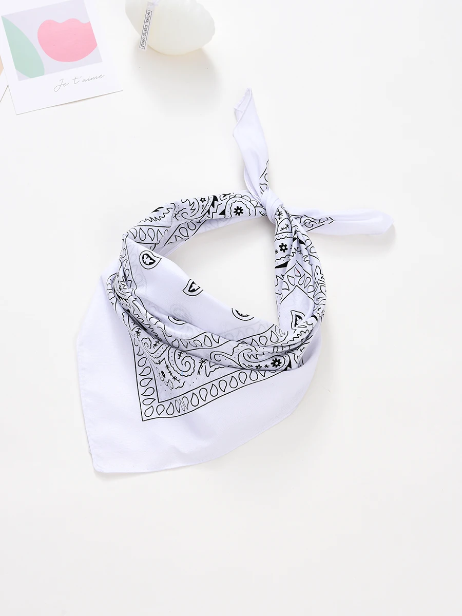 55CM Hair Band Bandana Kerchief Unisex Hip Hop Black Neck Scarf Sport Headwear Wrist Wraps Head Square Scarve Print Handkerchief
55CM Hair Band Bandana Kerchief Unisex Hip Hop Black Neck Scarf Sport Headwear Wrist Wraps Head Square Scarve Print Handkerchief