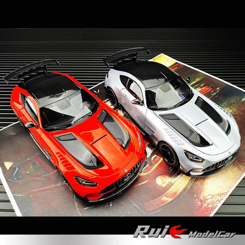 Оригинальная фабрика, 1:18 AMG GT C190, черная серия 2020, ограниченная Коллекционная серия, каучуковая металлическая модель под давлением, игрушка ...
Оригинальная фабрика, 1:18 AMG GT C190, черная серия 2020, ограниченная Коллекционная серия, каучуковая металлическая модель под давлением, игрушка ...
