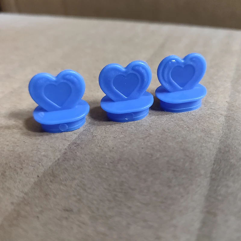 500pcs Net red creative colofull heart shape stopper takeaway packaging milk tea cup lid stoppers leakproof love plastic plug
500pcs Net red creative colofull heart shape stopper takeaway packaging milk tea cup lid stoppers leakproof love plastic plug