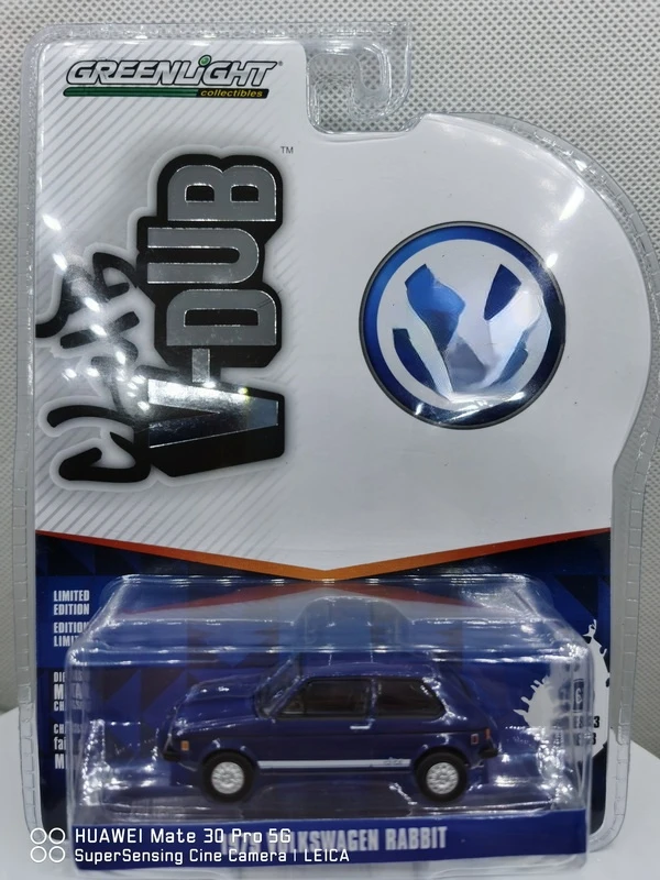 1/64 GreenLight 1979 Volks wagen VW RABBIT Vee - Dub series 13 Collection of die-cast alloy car models
1/64 GreenLight 1979 Volks wagen VW RABBIT Vee - Dub series 13 Collection of die-cast alloy car models