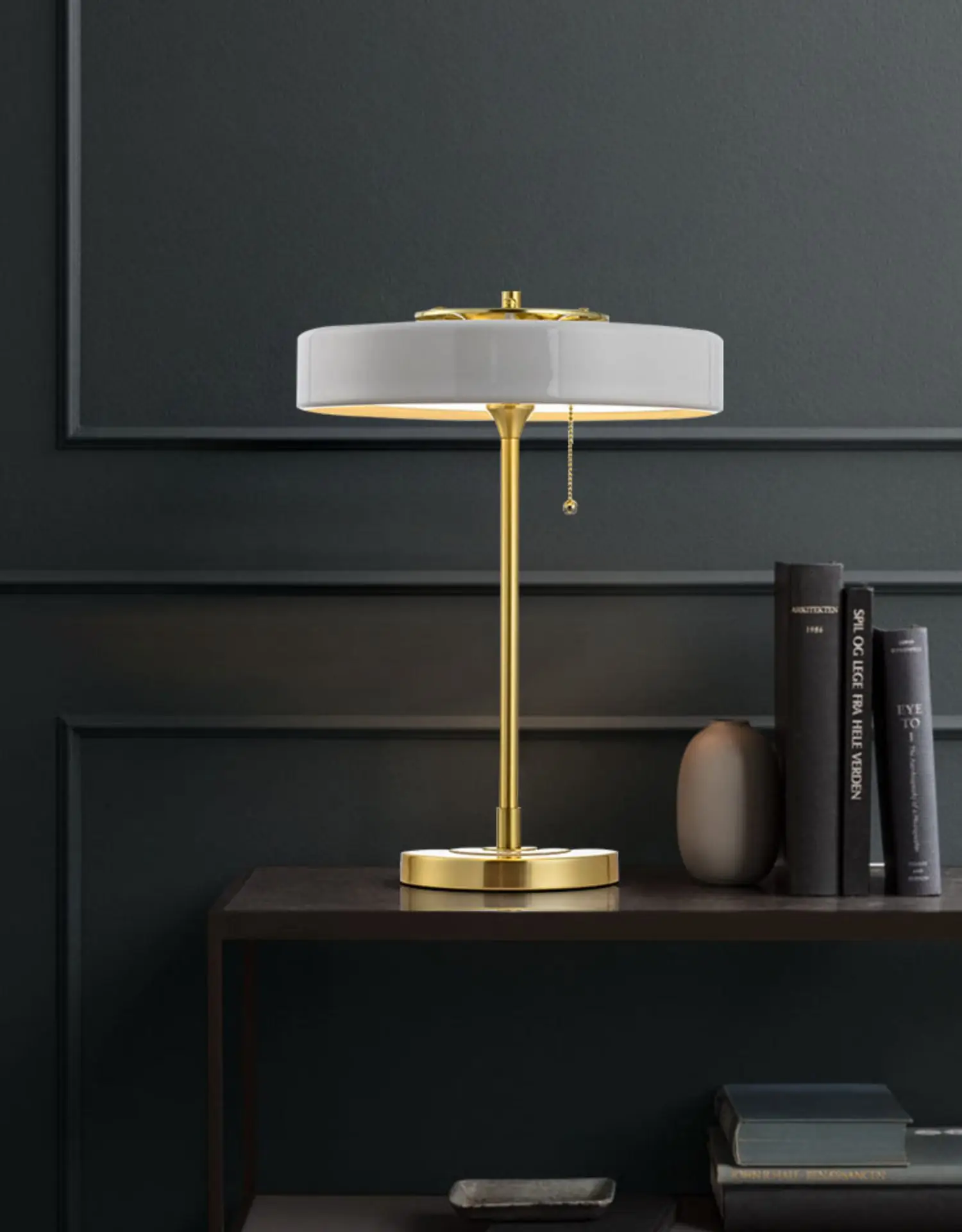 British retro bedside lamp, bedroom bedside design, room study, hotel furniture, desk lamp
British retro bedside lamp, bedroom bedside design, room study, hotel furniture, desk lamp
