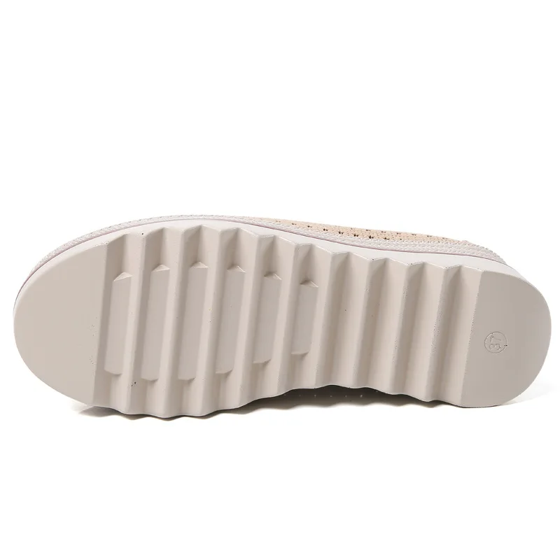 Spring And Autumn Women's Casual Shoes Leather Swing Shoes White Nurse Sports Shoes Non-Slip Large Size Platform Shake Shoes
Spring And Autumn Women's Casual Shoes Leather Swing Shoes White Nurse Sports Shoes Non-Slip Large Size Platform Shake Shoes