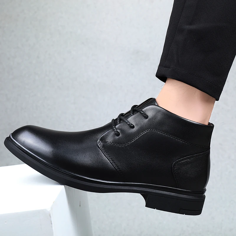 Winter men boots Genuine Leather Men's ankle Boots Natural Fur Warm snow Boots Working Men Footwear Waterproof Snow Boots men
Winter men boots Genuine Leather Men's ankle Boots Natural Fur Warm snow Boots Working Men Footwear Waterproof Snow Boots men