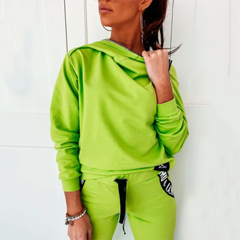 Women's Tracksuit 2 Piece Sets fall Solid Fashion Casual Outfits Long Sleeve Tops High Waist Bandage Pants Oversized Hoodies Set
Women's Tracksuit 2 Piece Sets fall Solid Fashion Casual Outfits Long Sleeve Tops High Waist Bandage Pants Oversized Hoodies Set