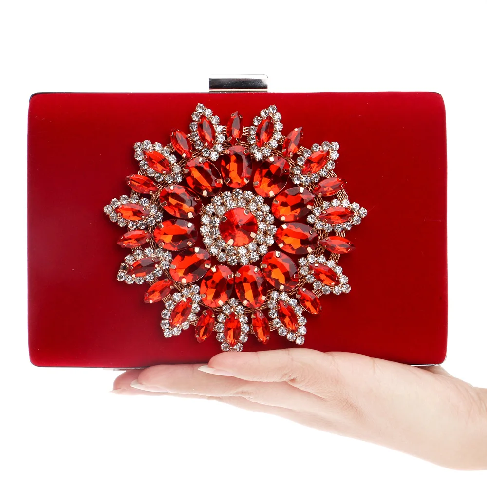 Hot style evening bag ladies European and American luxury banquet bag with diamond hand holding evening bag
Hot style evening bag ladies European and American luxury banquet bag with diamond hand holding evening bag