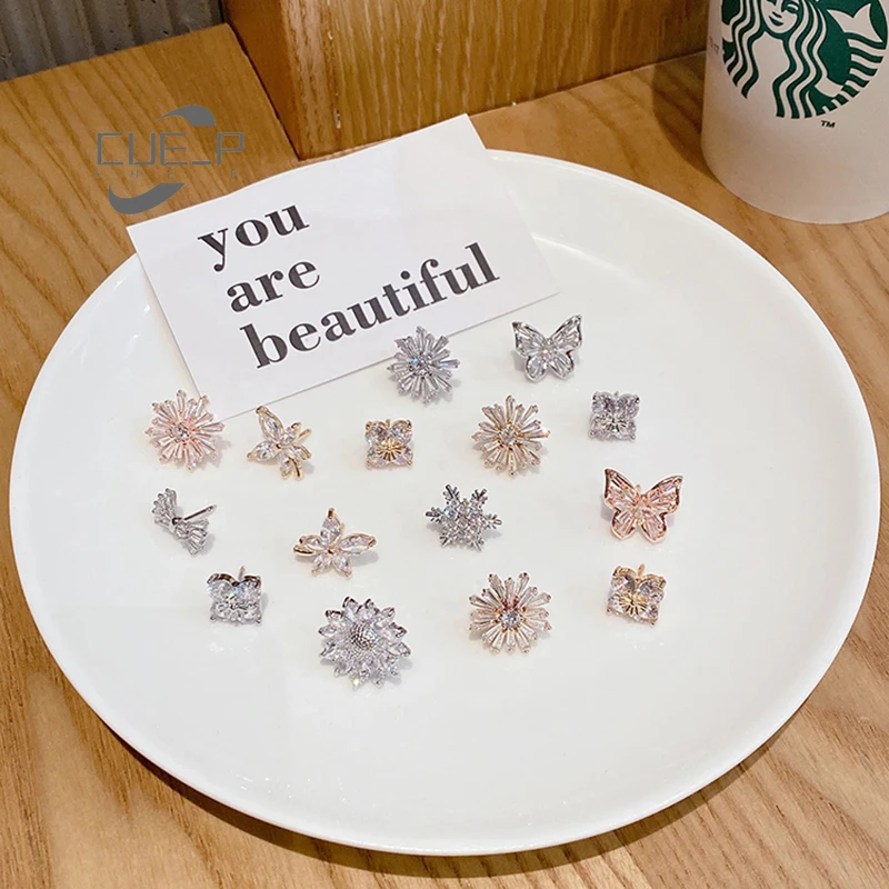 Lovely Rhinestone bow anti light buckle Brooch summer pin female fixed clothes coat versatile accessories
Lovely Rhinestone bow anti light buckle Brooch summer pin female fixed clothes coat versatile accessories