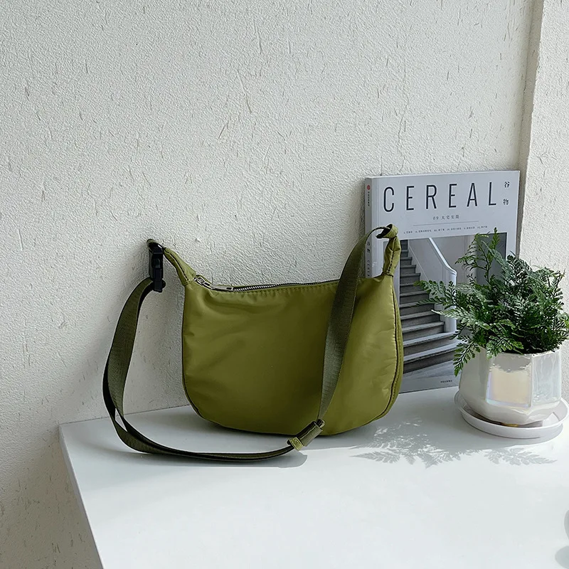 Fashion Nylon Women Shoulder Bag Messenger Bags Casual Solid Color Female Simple Zipper Crossbody Bags Ladies Daily Handbags
Fashion Nylon Women Shoulder Bag Messenger Bags Casual Solid Color Female Simple Zipper Crossbody Bags Ladies Daily Handbags