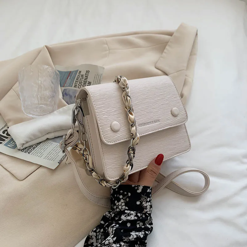 2021 New Fashion Chain Single Shoulder Bag Casual Texture Scarf Small Square Bag Purses and Handbags Luxury Designer Satchels
2021 New Fashion Chain Single Shoulder Bag Casual Texture Scarf Small Square Bag Purses and Handbags Luxury Designer Satchels