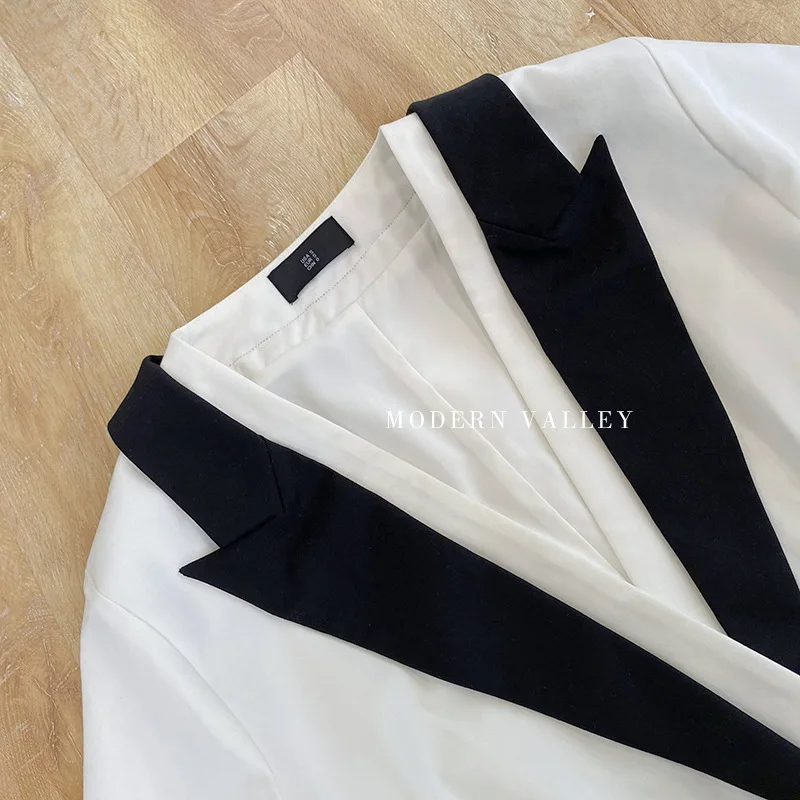 Elegant Turn-down Collar Suit Jacket Women's Spring 2021 New All-matching Office Lady White Blazer Single Breasted Short Coat 
Elegant Turn-down Collar Suit Jacket Women's Spring 2021 New All-matching Office Lady White Blazer Single Breasted Short Coat