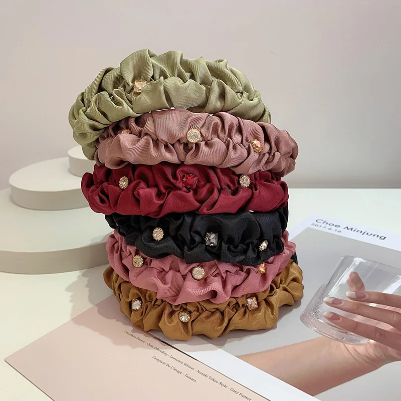 Free shipping fashion women flower with Rhinestone hairbands girl's headbands lady's headwear hair accessories
Free shipping fashion women flower with Rhinestone hairbands girl's headbands lady's headwear hair accessories