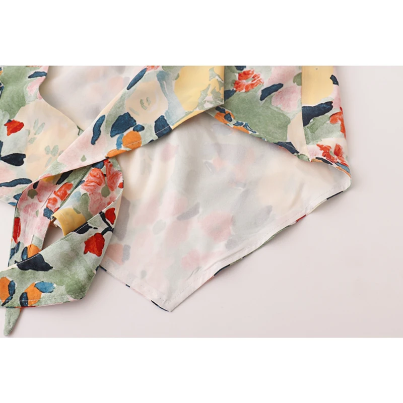 2021 New Summer Fashion Sexy Wrapped Chest Floral Printing Inverted Triangle Sleeveless Women Tops Beach Slim Female Strap Vests
2021 New Summer Fashion Sexy Wrapped Chest Floral Printing Inverted Triangle Sleeveless Women Tops Beach Slim Female Strap Vests