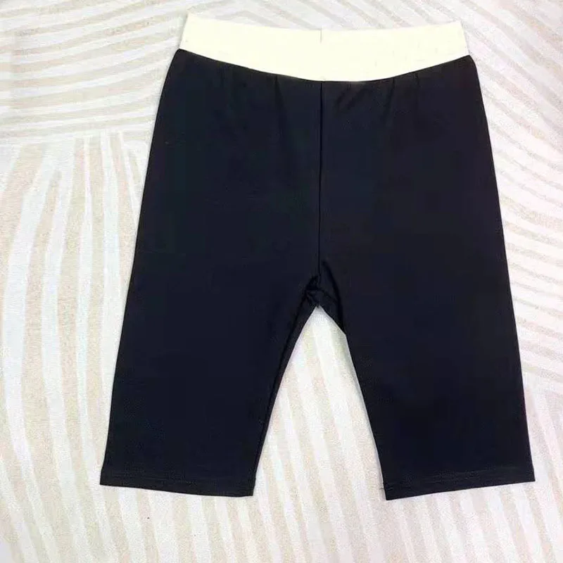 2021 Summer Woman's Sets Black Vest+Pants Skinny Sport Suits Zipper Hign Quality 2 Pieces Shorts Sets 
2021 Summer Woman's Sets Black Vest+Pants Skinny Sport Suits Zipper Hign Quality 2 Pieces Shorts Sets