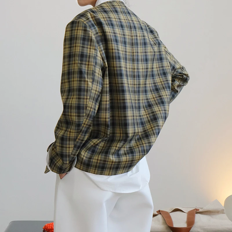 TWOTWINSTYLE Plaid Colorblock Coats For Female Lapel Collar Long Sleeve Loose Women's Casual Coat Fashion Streetwear New 2021 
TWOTWINSTYLE Plaid Colorblock Coats For Female Lapel Collar Long Sleeve Loose Women's Casual Coat Fashion Streetwear New 2021