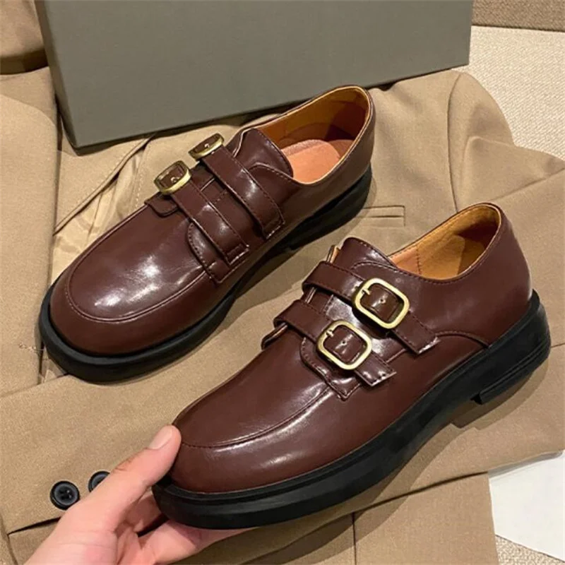 2021 autumn hot style British style loafers women's college jk single shoes black thick-soled retro small leather shoes woman
2021 autumn hot style British style loafers women's college jk single shoes black thick-soled retro small leather shoes woman