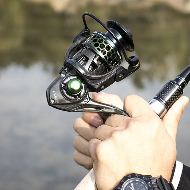 Carbon Fiber Spinning Reel 3000-4000 Series Fishing Reels Carp Trout Fishing 9+1BB 5.2:1 Ultralight Fishing Reel Tackle
Carbon Fiber Spinning Reel 3000-4000 Series Fishing Reels Carp Trout Fishing 9+1BB 5.2:1 Ultralight Fishing Reel Tackle