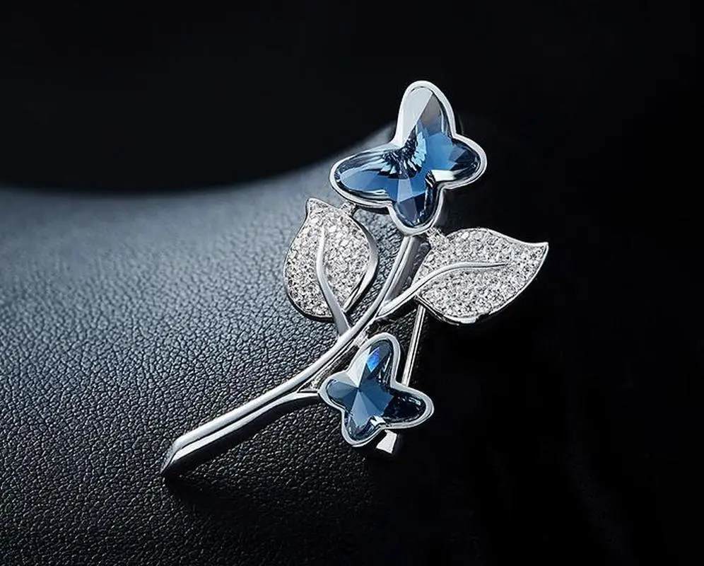 High-end Fashion Crystal Butterfly Brooch Using Swarovski Elements Crystal OL Wind Brooch Girl Best Gift Wedding Party Wholesale
High-end Fashion Crystal Butterfly Brooch Using Swarovski Elements Crystal OL Wind Brooch Girl Best Gift Wedding Party Wholesale