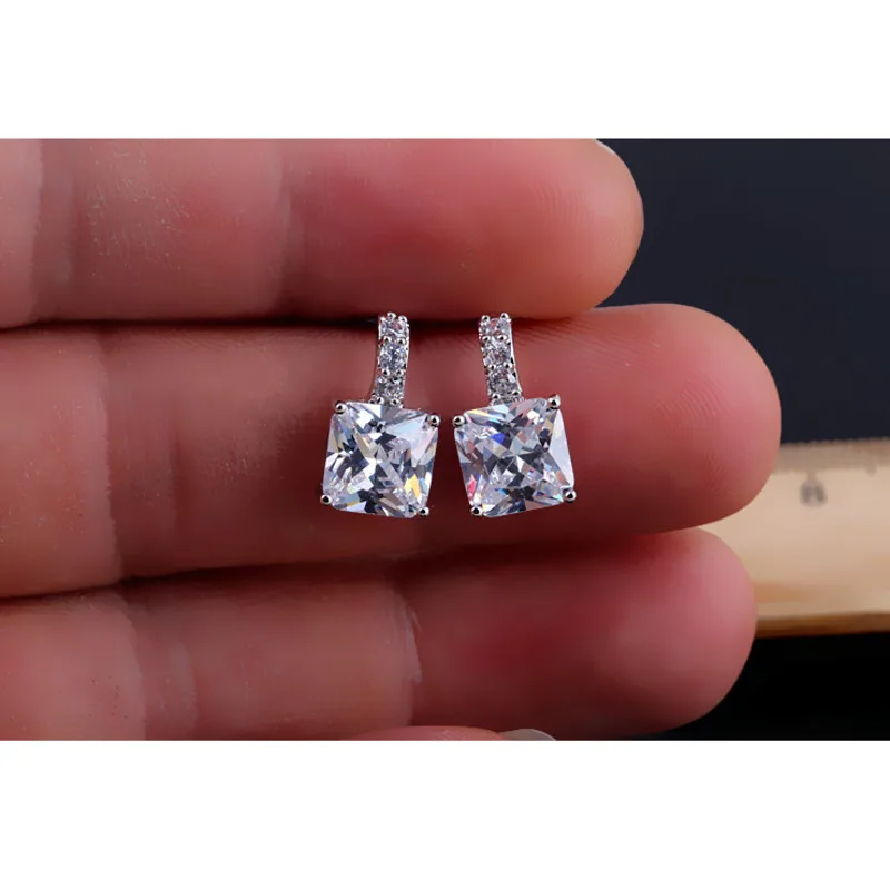 Aneis Bagues Romantic New 925 Sterling Silver Square Shape White CZ Stud Earrings For Women Fashion Silver Jewelry
Aneis Bagues Romantic New 925 Sterling Silver Square Shape White CZ Stud Earrings For Women Fashion Silver Jewelry