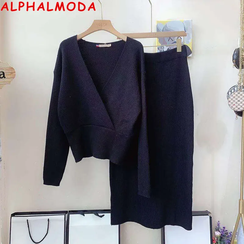 Женский вязаный костюм ALPHALMODA, свитер с V-образным вырезом и рукавом летучая мышь + юбка-карандаш до середины икры, комплект из 2 предметов, эле...
Женский вязаный костюм ALPHALMODA, свитер с V-образным вырезом и рукавом летучая мышь + юбка-карандаш до середины икры, комплект из 2 предметов, эле...