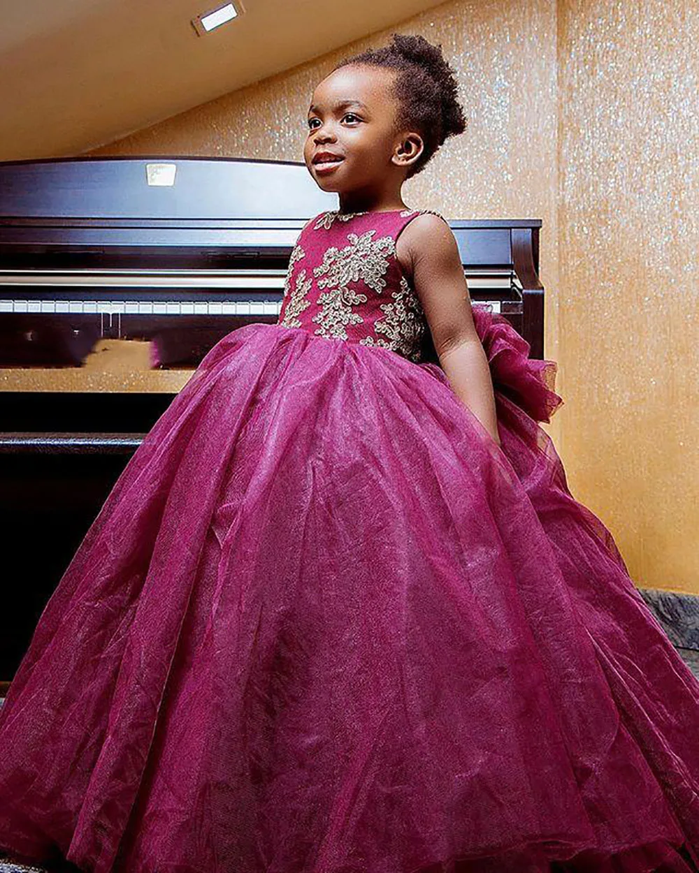 Lilttle Kids Birthday Pageant Weddding Gowns Backless Lace Bow Ball Gown Tutu Flower Girl Dresses Fashion Tulle Elegant
Lilttle Kids Birthday Pageant Weddding Gowns Backless Lace Bow Ball Gown Tutu Flower Girl Dresses Fashion Tulle Elegant