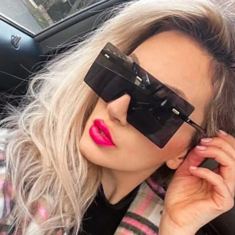 2021 Luxury Vintage Sunglasses For Women Personality Square One-peice Eyeglasses Classic Fashion High-quality Blue Pink Shades
2021 Luxury Vintage Sunglasses For Women Personality Square One-peice Eyeglasses Classic Fashion High-quality Blue Pink Shades