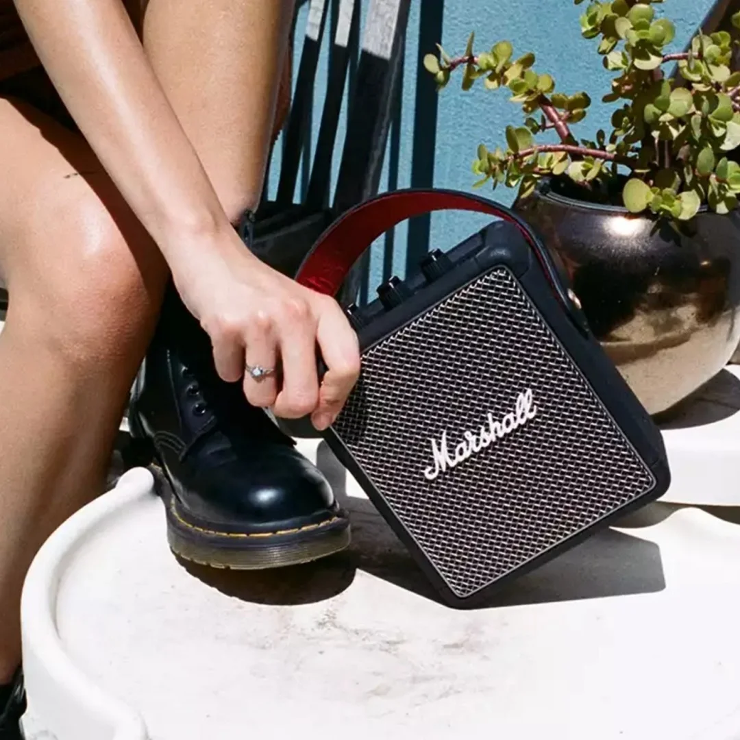 Портативный Bluetooth-динамик Marshall Stockwell II, беспроводной динамик для путешествий, водонепроницаемый динамик, глубокий бас, сабвуфер, черный
Портативный Bluetooth-динамик Marshall Stockwell II, беспроводной динамик для путешествий, водонепроницаемый динамик, глубокий бас, сабвуфер, черный