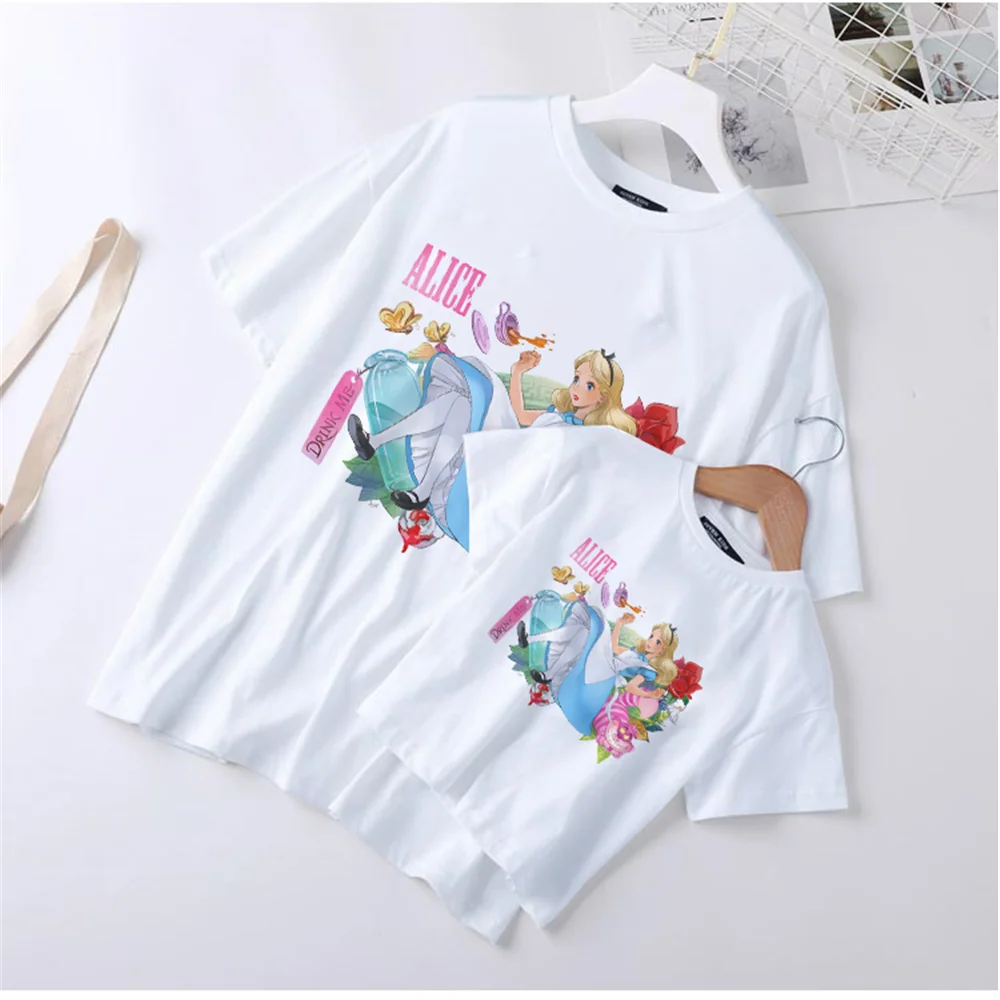 Alice In Wonderland T Shirts Mommy And Me Girls Tshirt Harajuku Streetwear Family Matching T-shirts Sister's Tee Tops
Alice In Wonderland T Shirts Mommy And Me Girls Tshirt Harajuku Streetwear Family Matching T-shirts Sister's Tee Tops