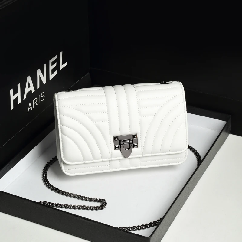 Chain Bag Female Messenger Bag 2021 New Trendy Fashion All-match Single Shoulder Small Bag Small Fragrance Rhombus Female Bag
Chain Bag Female Messenger Bag 2021 New Trendy Fashion All-match Single Shoulder Small Bag Small Fragrance Rhombus Female Bag
