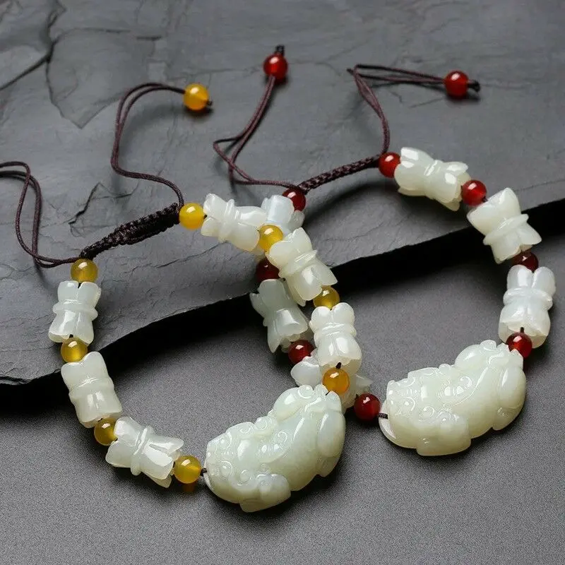 Certified Natural Hand-Carved White Hetian PiXiu Agate Beads Bracelet Jewelry
Certified Natural Hand-Carved White Hetian PiXiu Agate Beads Bracelet Jewelry