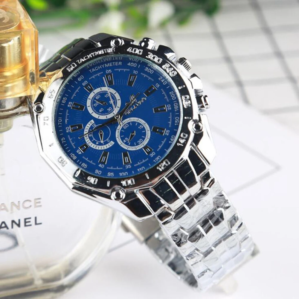 Newest couple's watch promotion gift alloy case men women quartz wristwatch for lovers 
Newest couple's watch promotion gift alloy case men women quartz wristwatch for lovers