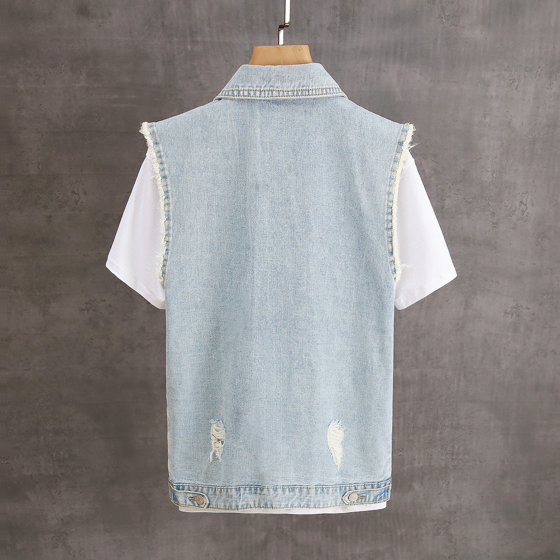 Fashion Streetwear Men Vest Retro Blue Slim Fit Hip Hop Ripped Denim Vest Men Sleeveless Overall Destroyed Biker Chaqueta Hombre
Fashion Streetwear Men Vest Retro Blue Slim Fit Hip Hop Ripped Denim Vest Men Sleeveless Overall Destroyed Biker Chaqueta Hombre